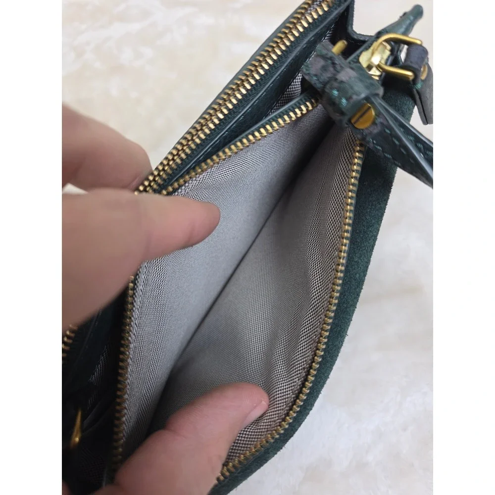 Fossil Leather Suede Trim Crossbody Wallet Green Croc‎ Embossed Zip Clutch